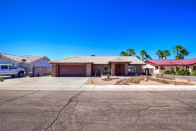 Beautiful 3-bedroom, 2-bath home in Yuma E... - Beautiful 3-bedroom, 2-bath home in Yuma E...