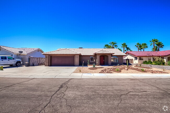 Building Photo - Beautiful 3-bedroom, 2-bath home in Yuma E...