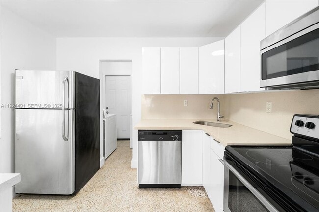 Photo - 3491 Shipping Ave Unit 3491