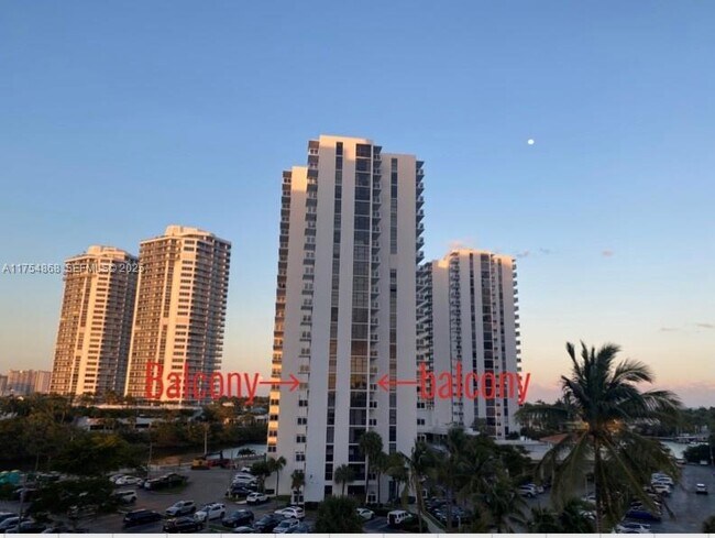 Building Photo - 20505 E Country Club Dr Unit 738