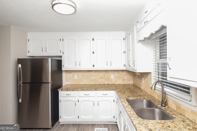 Photo - 4825 W Mceachern Woods Dr