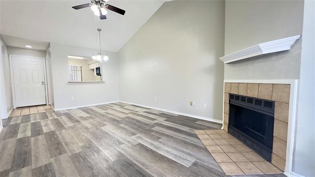 Photo - 9601 Forest Ln Unidad 323