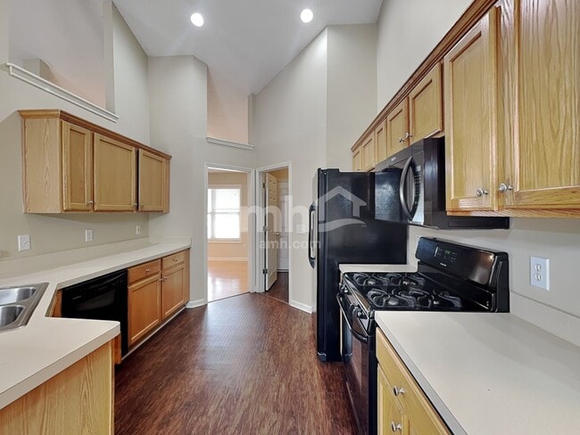 Photo - 821 Beranda Cir