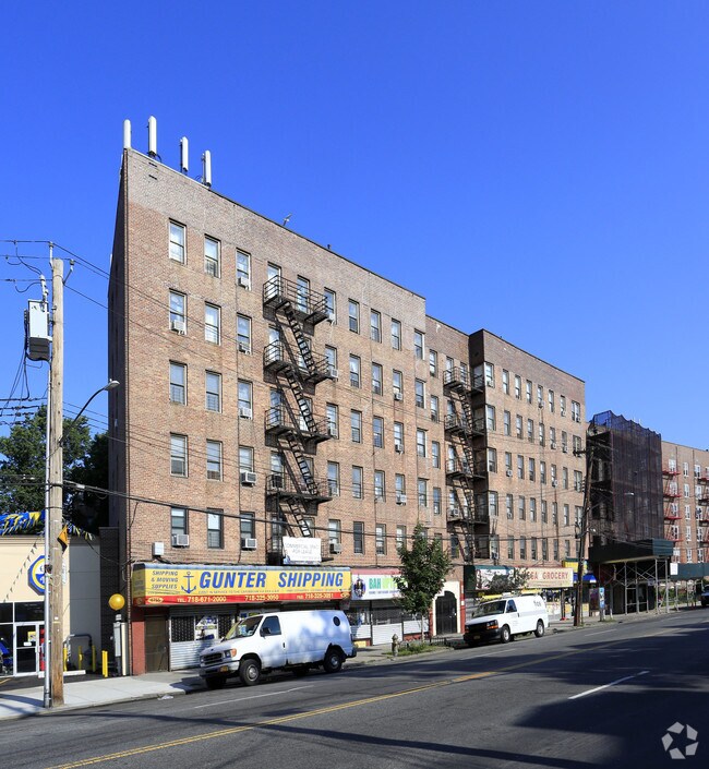 Photo - 4753-4759 White Plains Rd