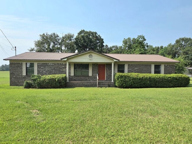 Building Photo - 733 Neal Rd