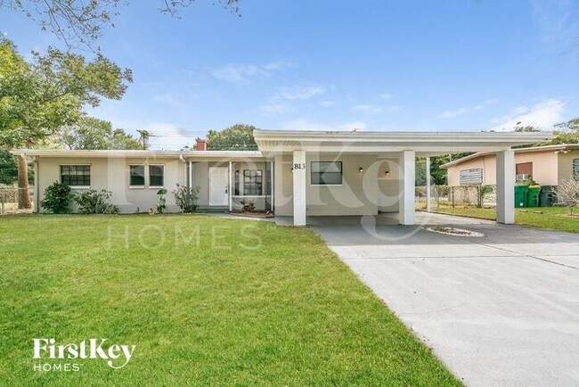 Building Photo - 813 W Highland Dr Rental