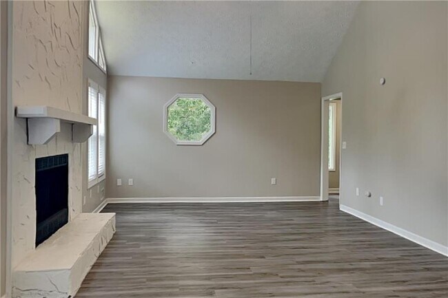 Photo - 2957 Forest Chase Terrace NE