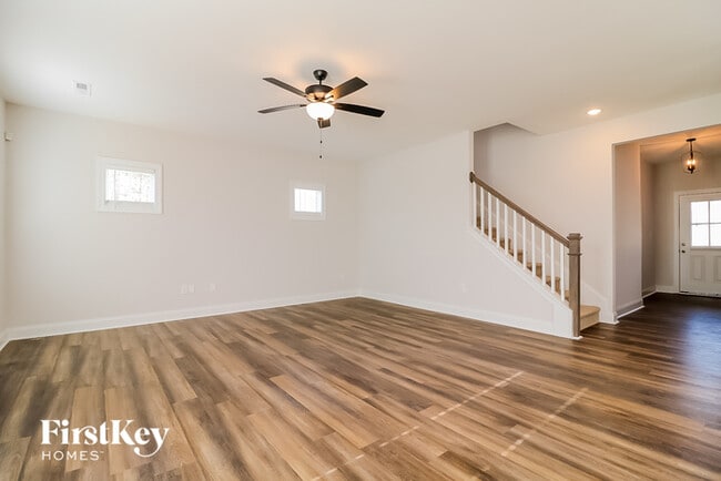 Photo - 265 Creek Crossing Dr