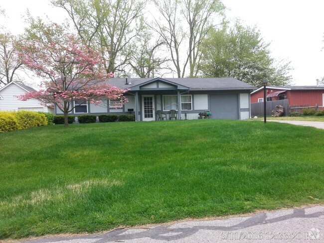 Building Photo - Sylvania Home!