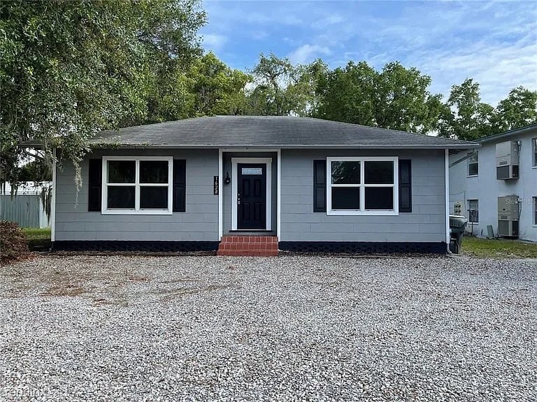 Photo - 1628 E Gary Rd