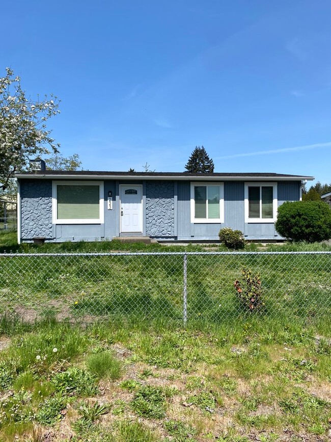 3bd/1 Ba Rambler in Spanaway - 3bd/1 Ba Rambler in Spanaway House
