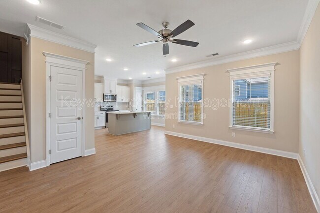 Photo - 1115 Jolly Ln