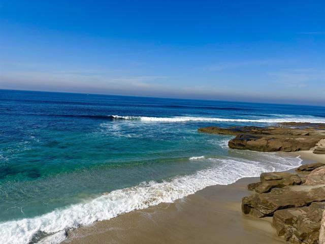 Building Photo - 7509 Ave Unit 309