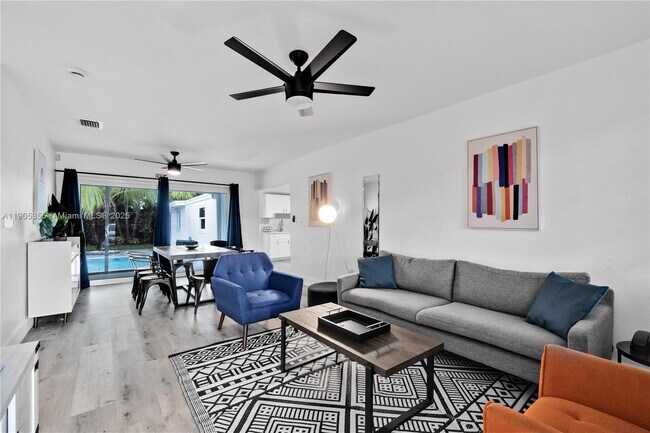 Photo - 6650 McKinley St