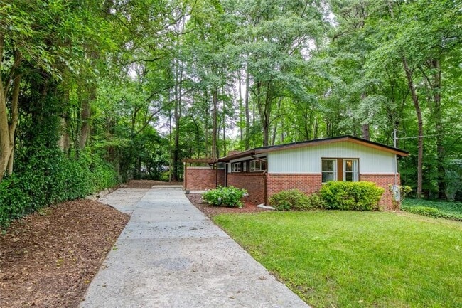 Photo - 2700 Brook Park Way