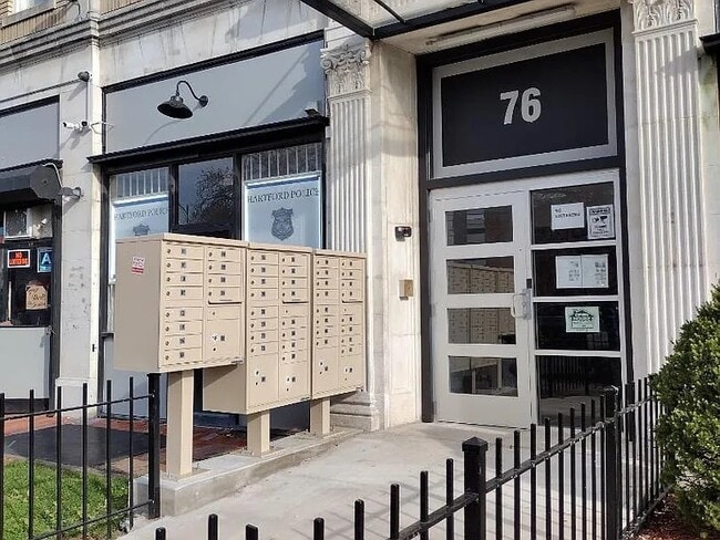 72 Main St