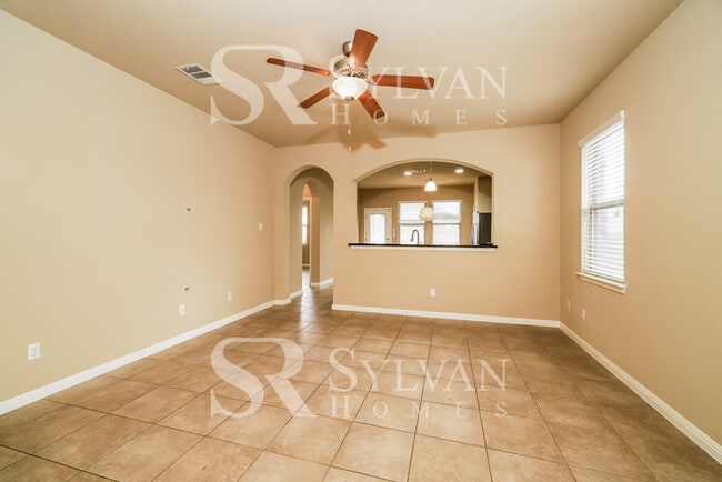 Photo - Prepare to be impressed by this 3 bedroom, 2 bathroom home