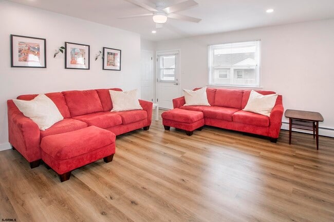 Photo - 9506 Ventnor Ave Unit 8