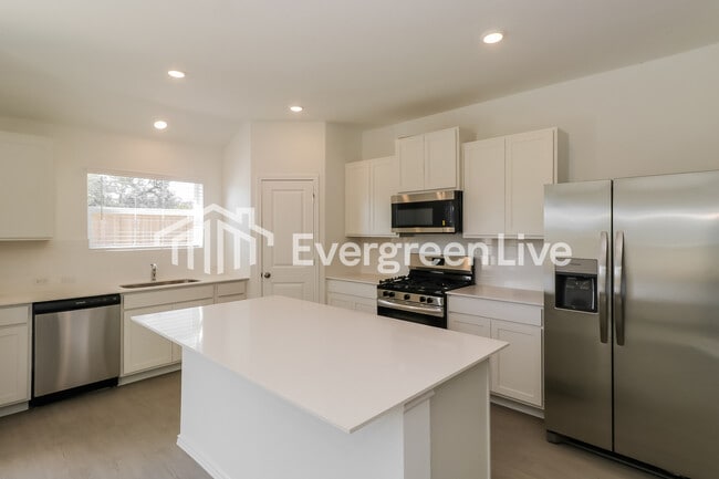 Photo - 1113 Nesting Bird Dr