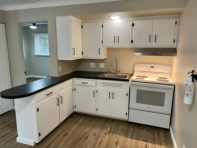 Photo - 3317 Bampton Ave Unit 1