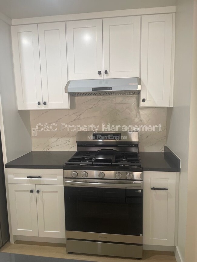 Photo - 2061 S Magnolia Ave