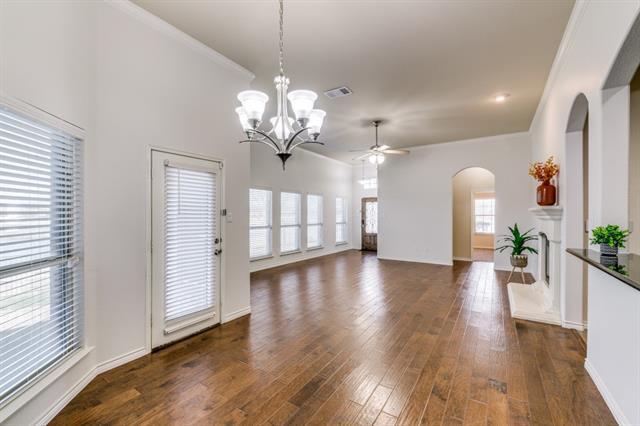 Photo - 1802 Sanderlain Ln