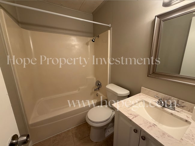 Photo - 4 Midland Park Ln