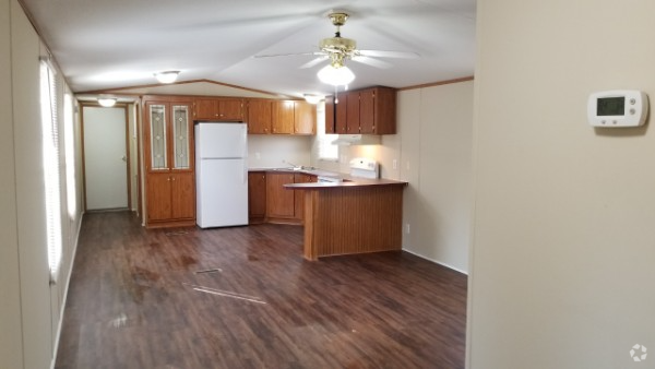 Building Photo - 6100 Briarwood Dr Rental