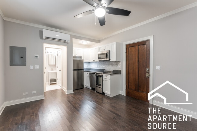 Building Photo - 640 W Wrightwood Ave Unit 207 Rental
