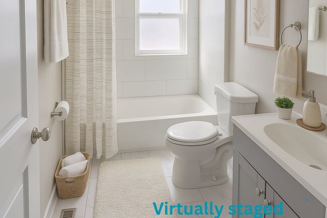 Photo - 369 S 17th St