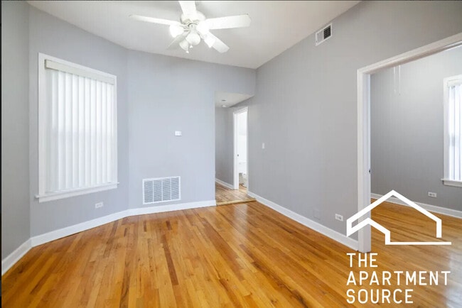 Photo - 3528 W Palmer St Unit 2