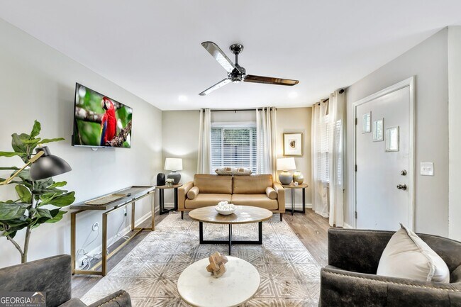 Photo - 811 Old Powder Springs Rd SW