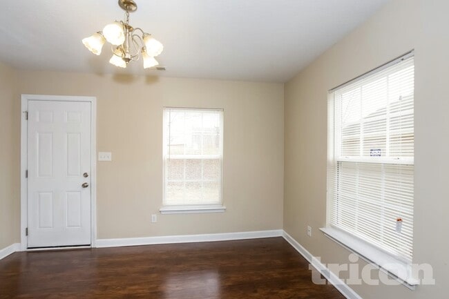 Photo - 107 Tanyard Ln