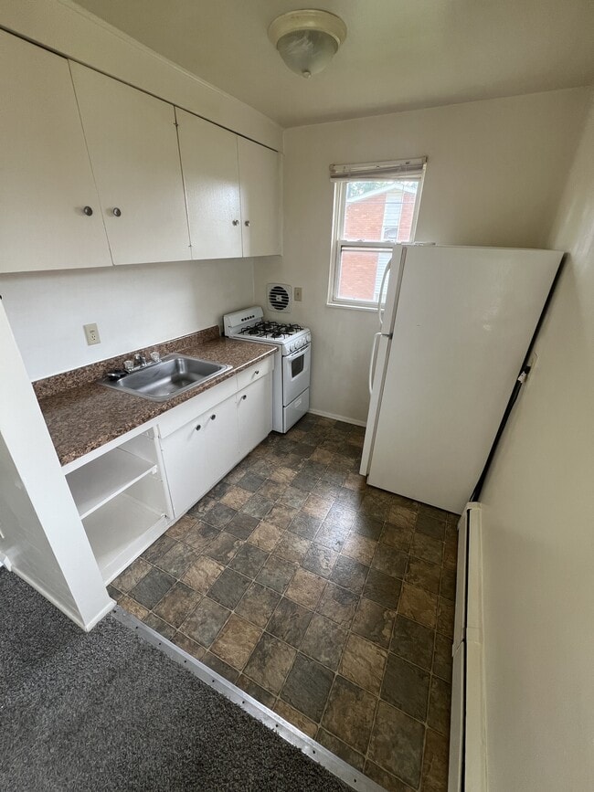 2907 Ronan St Unit 3