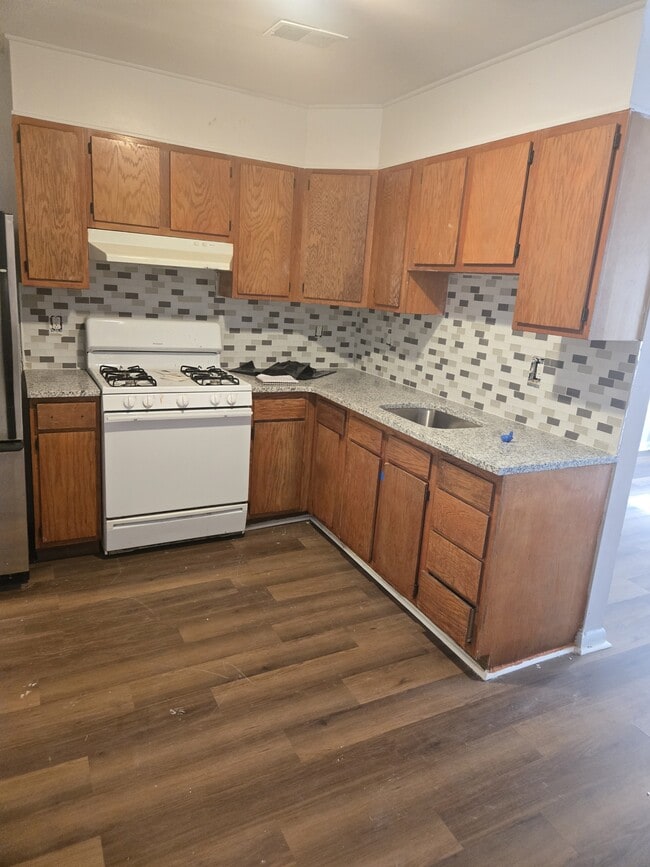 Photo - 881 N 41st St Unit A