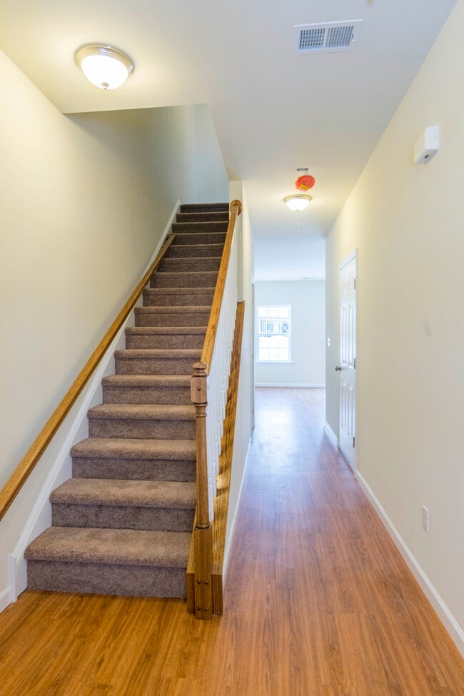 Photo - 2085 Arey Ln