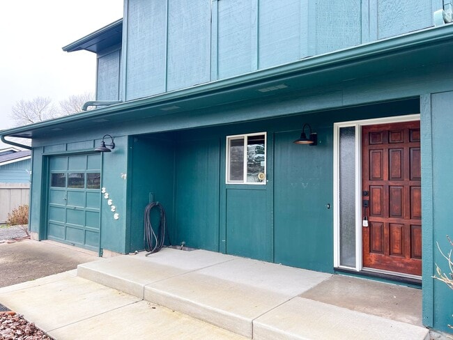 Photo - 4BD/2BA SUBURBAN HOME IN COBURG