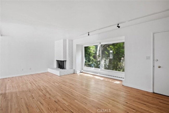 Photo - 11761 Sunset Blvd