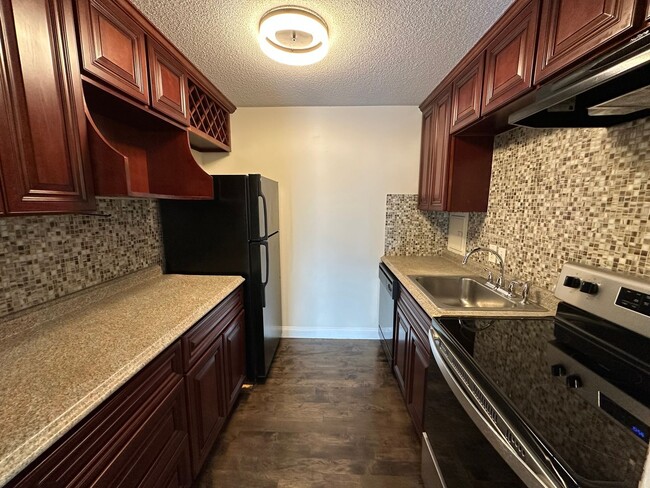 Photo - Large Studio - Balcony - Pool - Close to T Unit 42