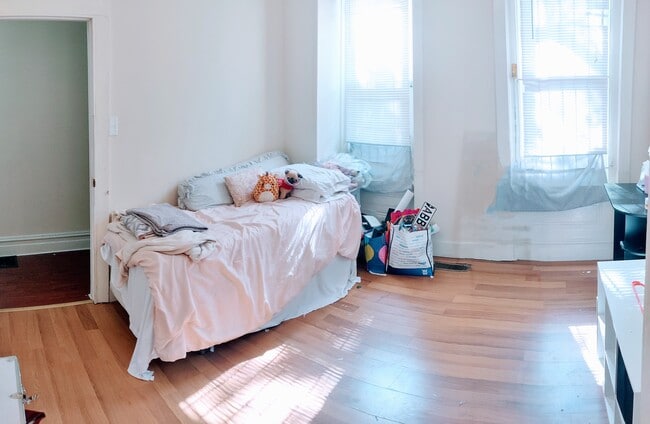 Photo - 2027 N Gratz St