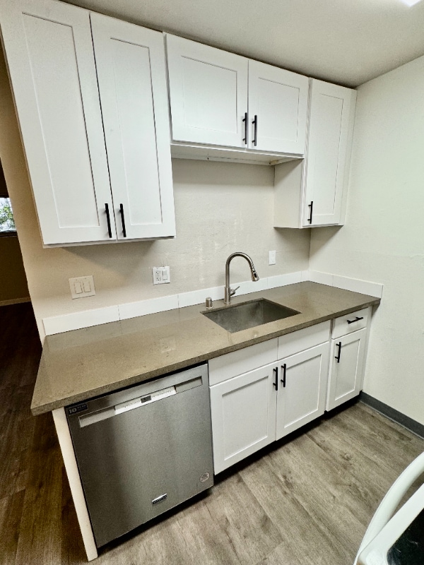 Photo - 2415 8th Ave N Unit 7