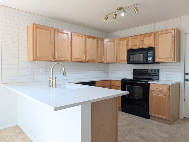 Photo - 11807 N 76th Ave