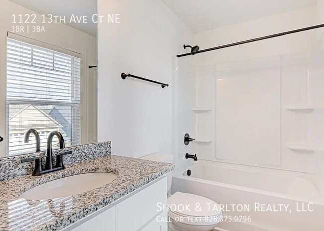 Photo - 1122 13th Ave Ct NE