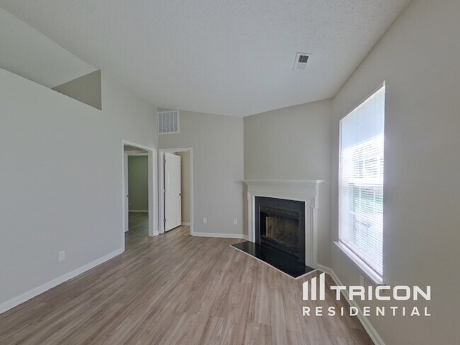 Photo - 1121 Capps Hollow Dr