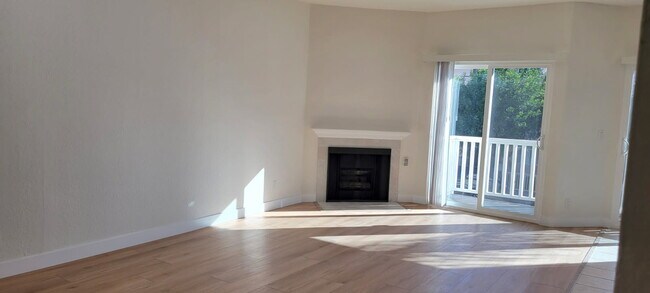 Hogar - 5135 Zelzah Ave Unidad 101