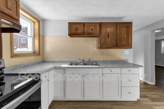 Photo - 1190 Orchard Park Rd Unit 6