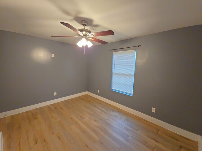 Photo - 11435 Raincove Dr