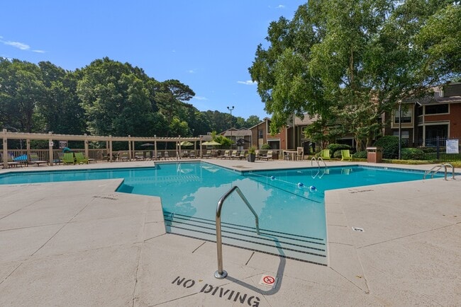 Photo - The Retreat at Lake Johnson Apartments