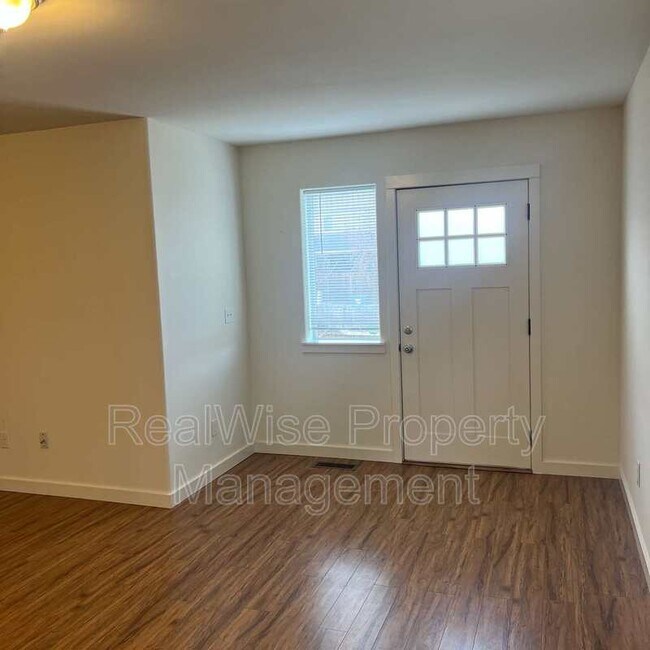 Photo - 1214 SW 27th St