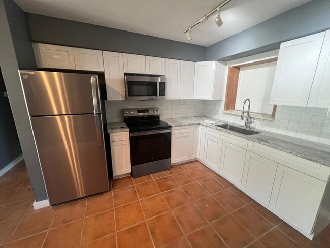 Photo - 300 83rd Ave N